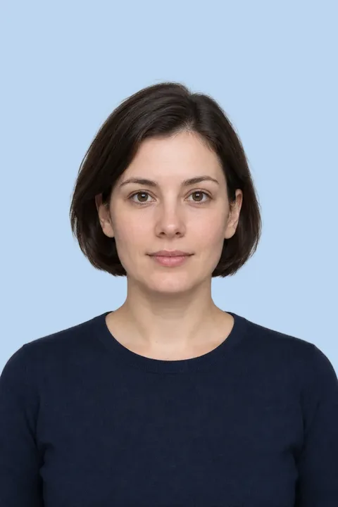 Change Portrait Backgrounds — Example 2 — Result